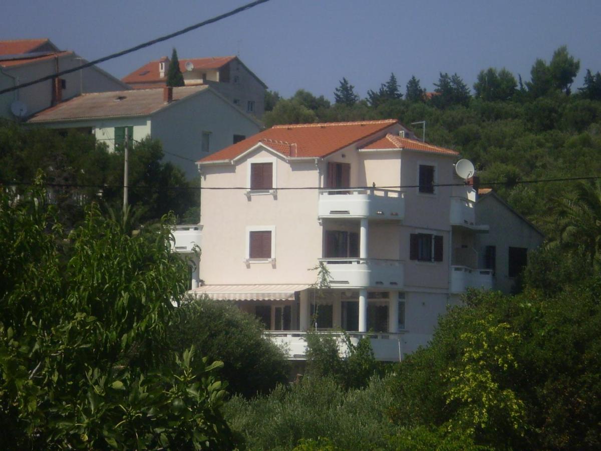 Apartments And Rooms By The Sea Jakisnica, Pag - 4160 ルン エクステリア 写真