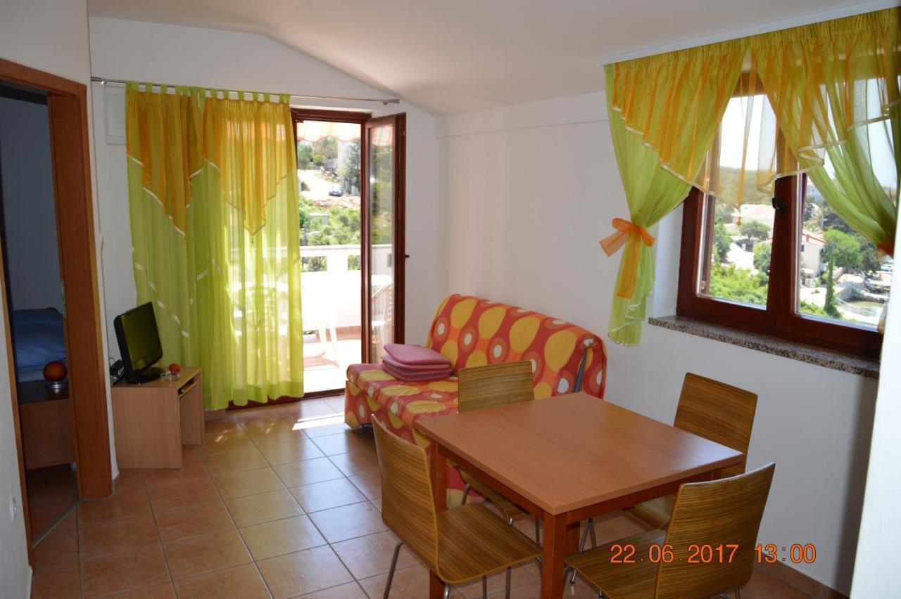 Apartments And Rooms By The Sea Jakisnica, Pag - 4160 ルン エクステリア 写真