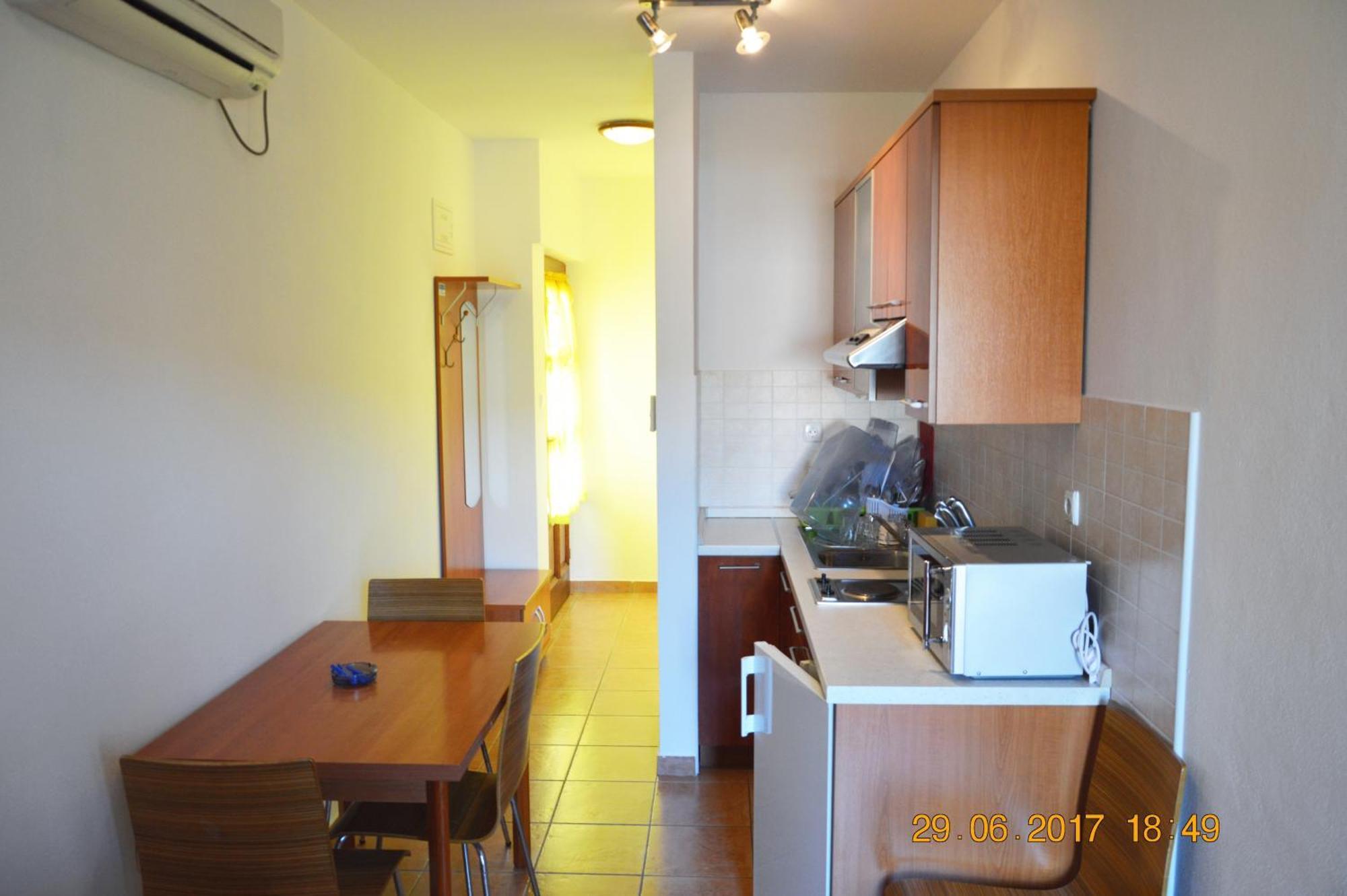 Apartments And Rooms By The Sea Jakisnica, Pag - 4160 ルン 部屋 写真